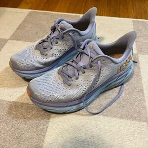 Hoka Clifton 8